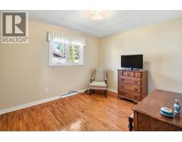 56 Ford CRESCENT - 26