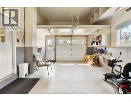 56 Ford CRESCENT - 40