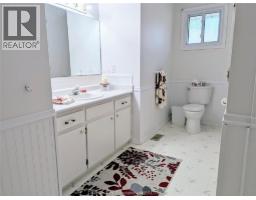 56 WILLOWDALE PLACE - 14