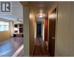7 James COURT - 16