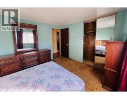 7 James COURT - 31