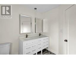 30 Crerar DRIVE - 44