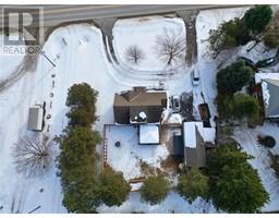 8669 Talbot TRAIL - 39