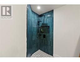 232 Marlborough STREET North - 17