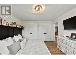 232 Marlborough STREET North - 38