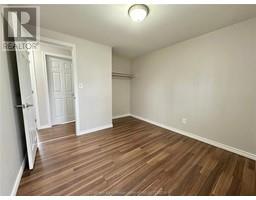 71 BLYTHEWOOD CRESCENT - 15