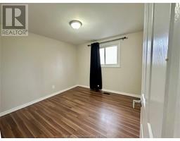 71 BLYTHEWOOD CRESCENT - 18