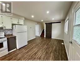 71 BLYTHEWOOD CRESCENT - 7