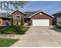 67 WINDFIELD CRESCENT - 1