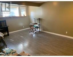 67 WINDFIELD CRESCENT - 14