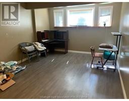 67 WINDFIELD CRESCENT - 15
