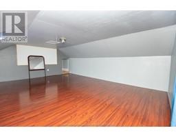 452 RICHMOND STREET - 24
