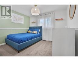 88 WHIPPOORWILL CRESCENT - 19