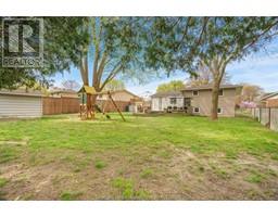 88 WHIPPOORWILL CRESCENT - 33
