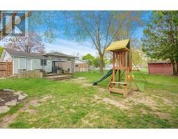 88 WHIPPOORWILL CRESCENT - 36