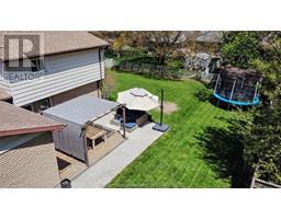 27 DIAMOND DRIVE - 43