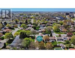 27 DIAMOND DRIVE - 47