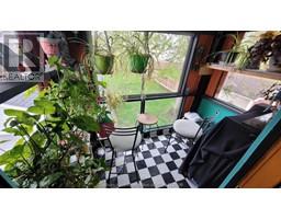 821/823 Elizabeth STREET - 9
