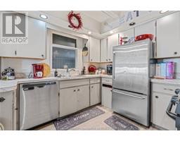237 Chatham STREET North - 14