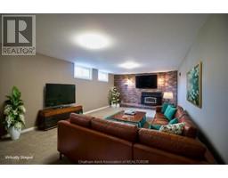 39 Wyandott STREET - 39