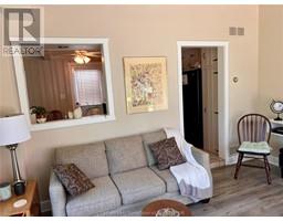 10 Freda STREET - 15
