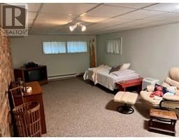 10 Freda STREET - 28