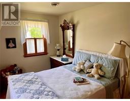 10 Freda STREET - 34