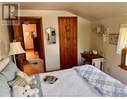 10 Freda STREET - 35