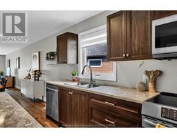 62 MOONSTONE CRESCENT - 11