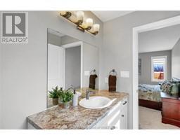 62 MOONSTONE CRESCENT - 18