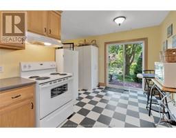 82 Robertson AVENUE - 10