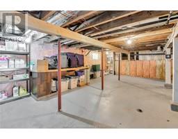 82 Robertson AVENUE - 27