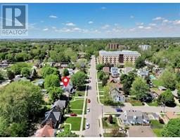 82 Robertson AVENUE - 36
