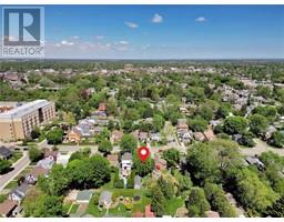 82 Robertson AVENUE - 37