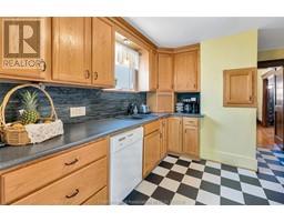 82 Robertson AVENUE - 9
