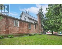 25 VICTORIA AVENUE - 31