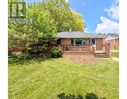 55 Wiltshire DRIVE - 2
