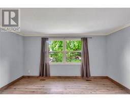 112 Berry STREET - 6
