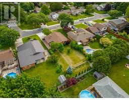 34 Wyandott STREET - 34