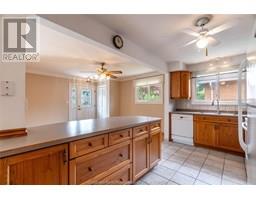 34 Wyandott STREET - 9