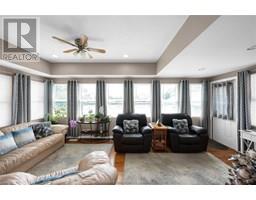 1039 James STREET - 18