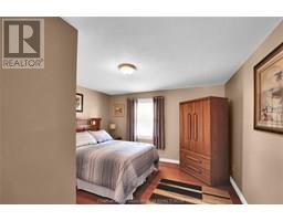 1039 James STREET - 33