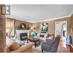 74 Phyllis AVENUE - 12