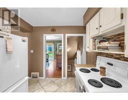 74 Phyllis AVENUE - 18