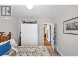 74 Phyllis AVENUE - 22