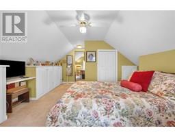 74 Phyllis AVENUE - 29