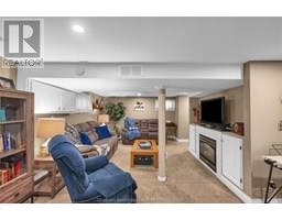 74 Phyllis AVENUE - 37