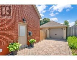 74 Phyllis AVENUE - 4