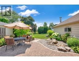 74 Phyllis AVENUE - 43