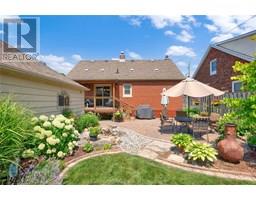 74 Phyllis AVENUE - 45